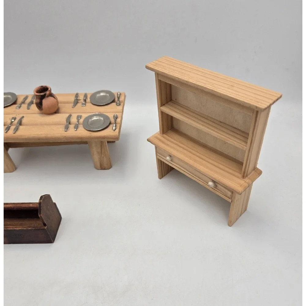 Dolls House Furniture Wooden Pieces 1:12 Scale Lot of 4